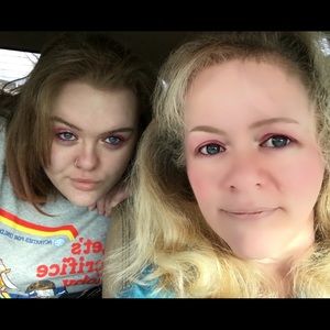 Meet your Posher, Carla